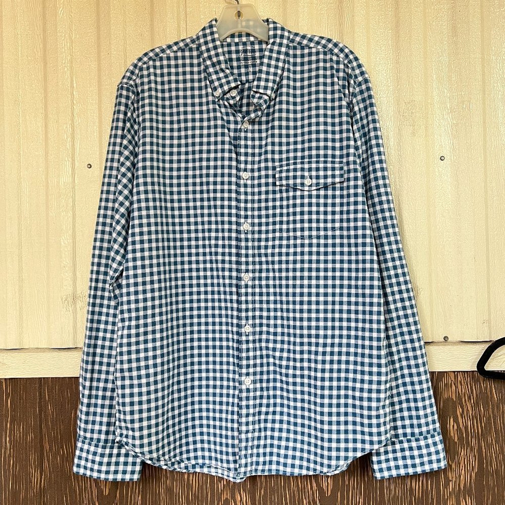 J Crew Lightweight gingham Oxford Button Up Shirt Men's size L Slim blue plaid